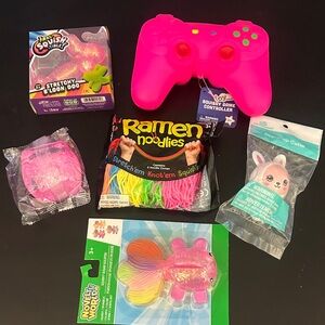 NeeDoh Pink Bundle Ramen Noodlies bunny glitter Goldfish Cube Dog